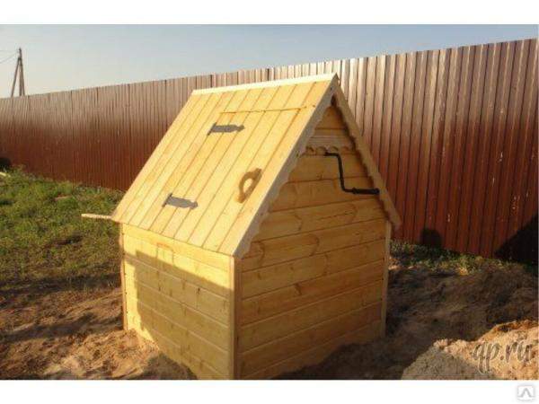 Колодец декоративный садовый деревянный для дачи