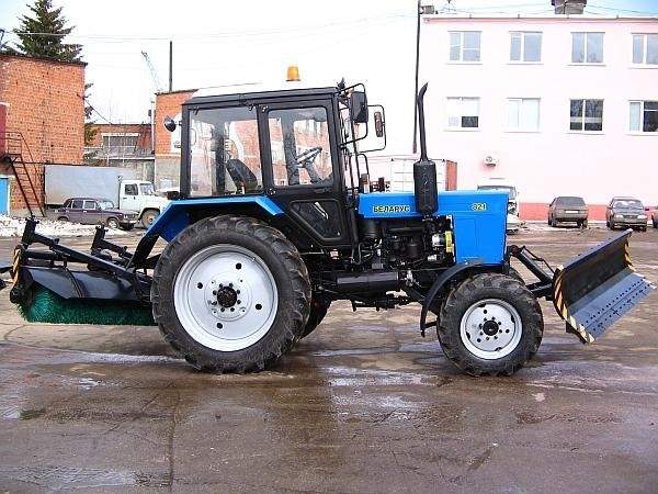 Коммунальная машина на базе мтз82