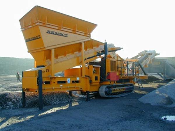 Компактная роторная дробилка RK623CT на гусеничном ходу