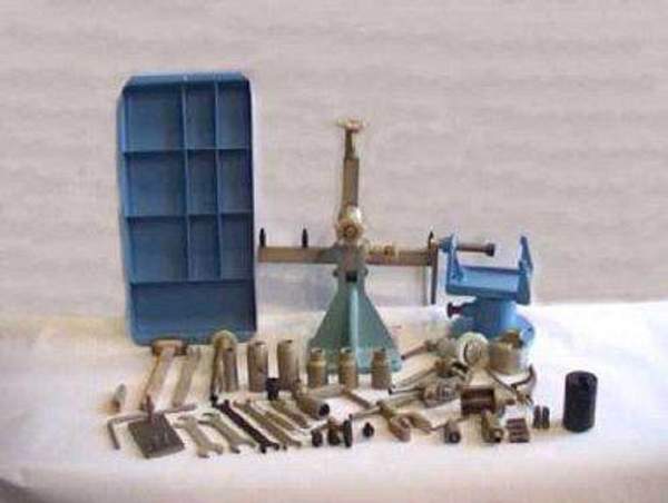 Комплект приспособлений и инструмента для дизельной аппаратуры М-608