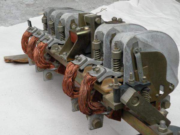 Контакторы: