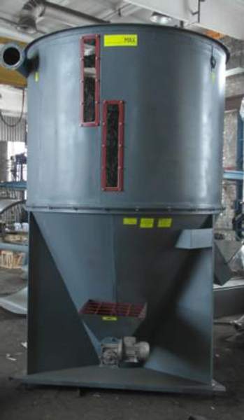 Кормосмеситель вертикальный СВ-3,7Ш