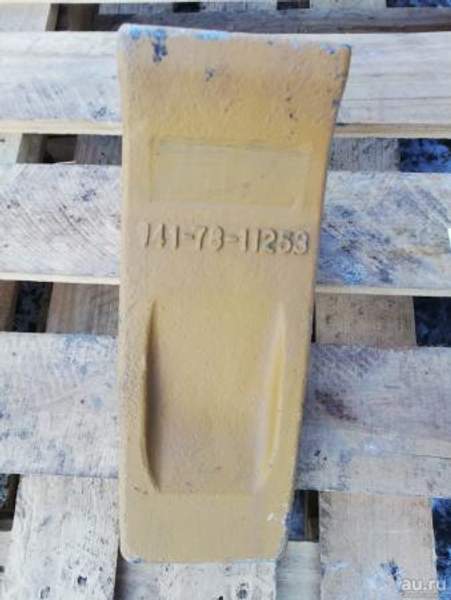 Коронка стойки рыхлителя Komatsu D65 (141-78-11253)