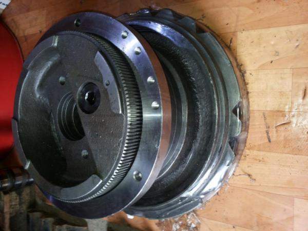 Корпус гидромотора РС300-7 (708-8H-31310)