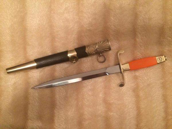 Кортик Общевойсковой СССР, оранжевая рукоять.