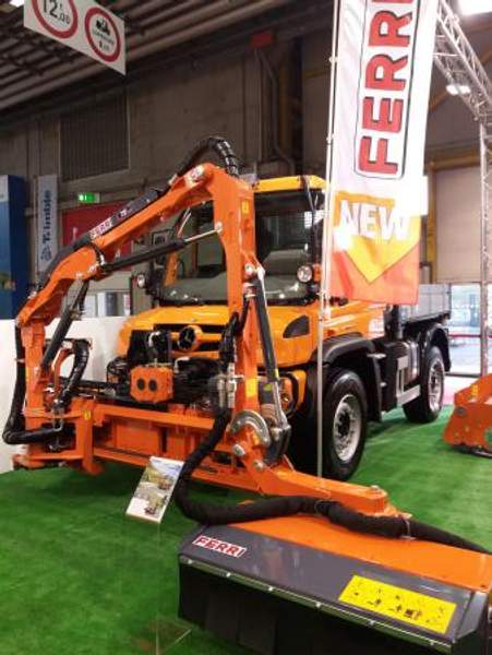 Косилка на манипуляторе для самосвала