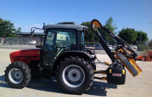 Косилка на манипуляторе FERRI серии T530P