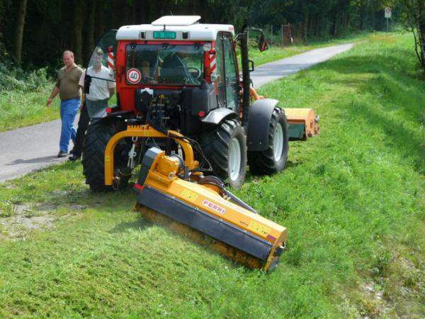 Косилка навесная смещаемая тракторная FERRI серии ZLE