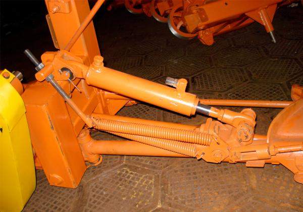 Косилка однобрусная сегментная КСП-2.1