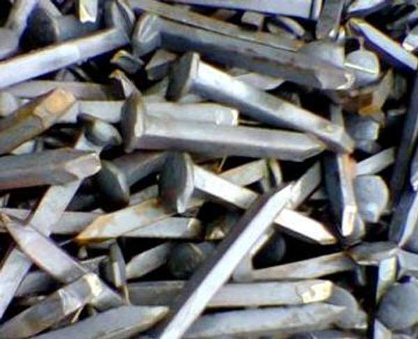 Костыль путевой железнодорожный 16Х16Х165 ГОСТ 5812-82 новый и бу из наличия на складе