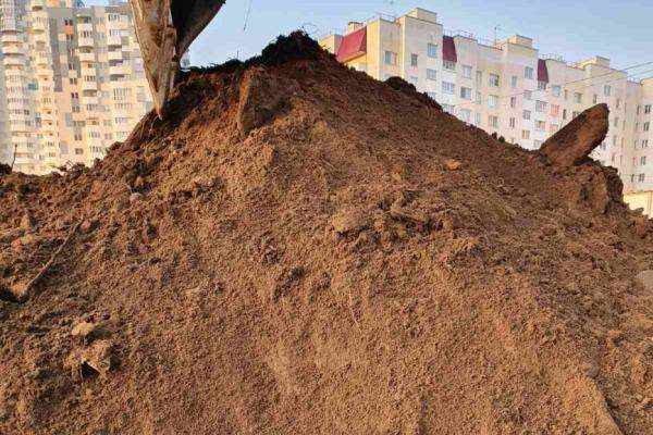 Котлованный грунт навалом
