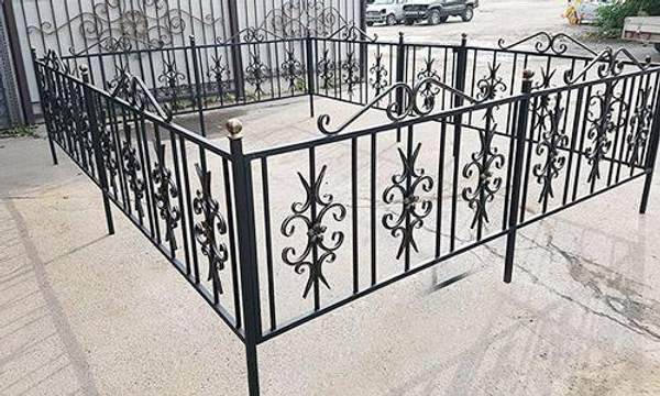 Кованая оградка №30 - изготовим по вашим размерам