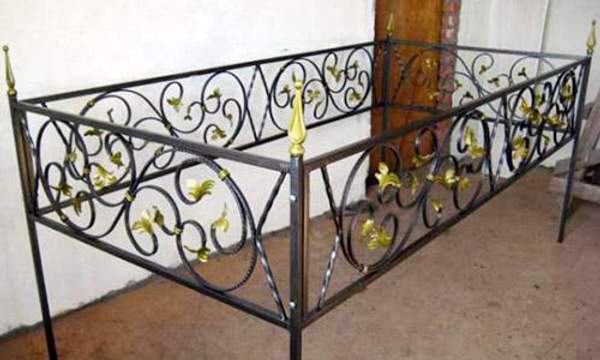 Кованая оградка №39 - изготовим по вашим размерам
