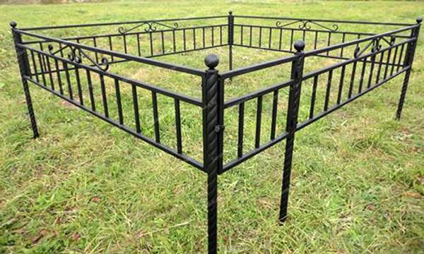 Кованая оградка №60 - изготовим по вашим размерам