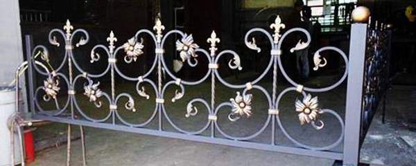 Кованая оградка №61 - изготовим по вашим размерам