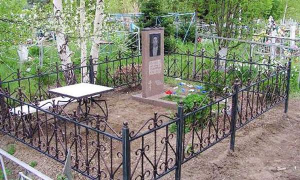 Кованая оградка №65 - изготовим по вашим размерам