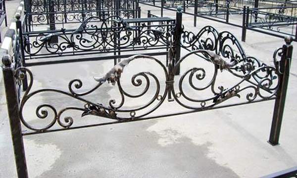 Кованая оградка №7 - изготовим по вашим размерам