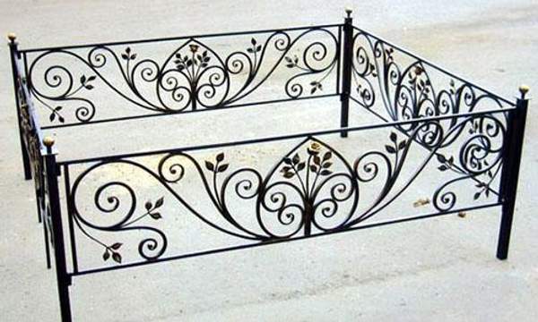 Кованая оградка №73 - изготовим по вашим размерам