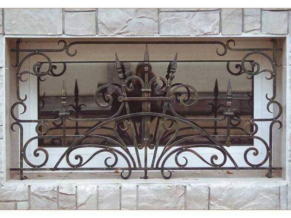 Кованая решетка 008