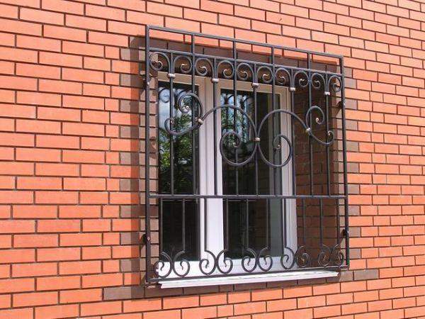 Кованая решетка 018