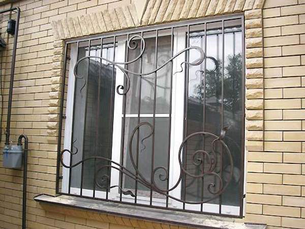 Кованая решетка 028