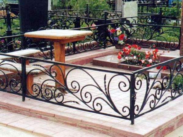Кованые оградки на могилу - делаем "под ключ"