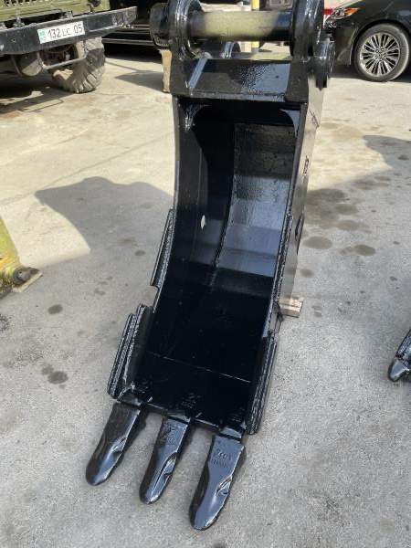 Ковш 40 см на CAT 315 и 318 оригинал. Volvo ,HYUNDAI ,HIDROMEK