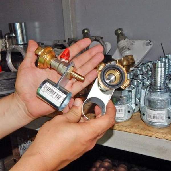 Кран пистолета распылителя