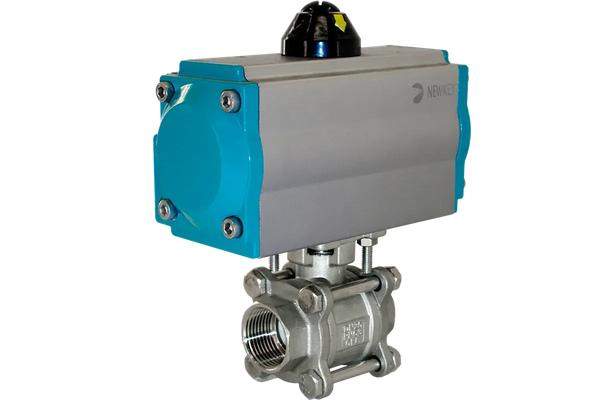 Кран шаровой муфтовый трехсоставной нержавеющий с пневмоприводом