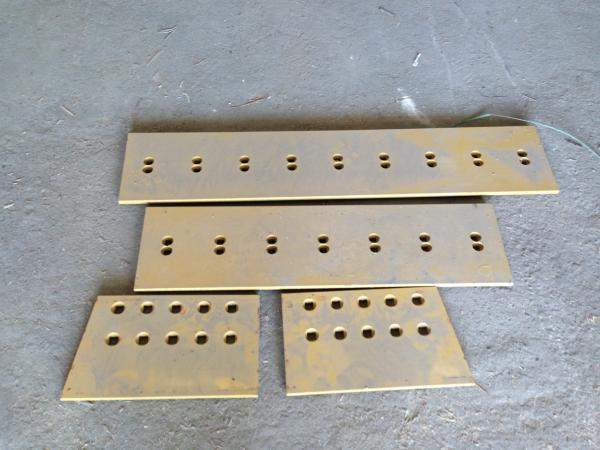 Кромка центральная грейдера ДЗ98 (нового образца)