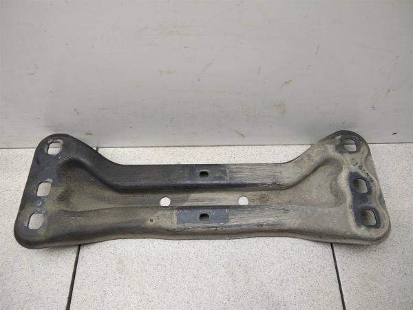 Кронштейн опоры КПП задний Mercedes Benz W211 E-Klasse (УТ000216513) Оригинальный номер A2112420601