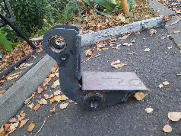 Кронштейны рамы (крепление опорного башмака) для экскаваторов ЭО-2621, ЭО-2626 МТЗ, ЮМЗ