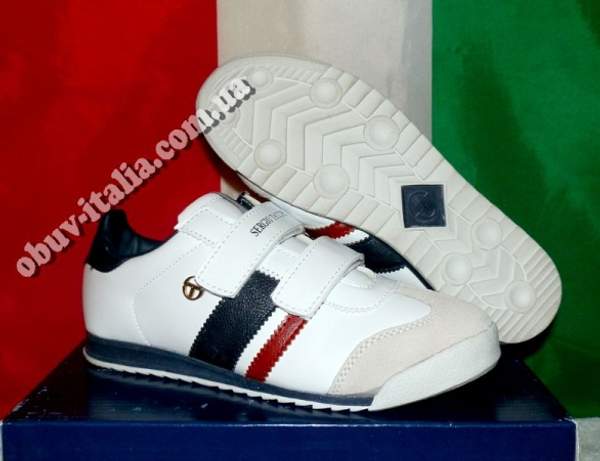Кроссовки детские кожаные фирмы Sergio Tacchini оригинал из Италии