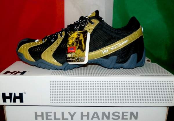 Кроссовки фирмы Helly Hansen оригинал из Италии