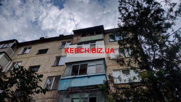 Крыша на П-образном балконе (5-ый этаж)