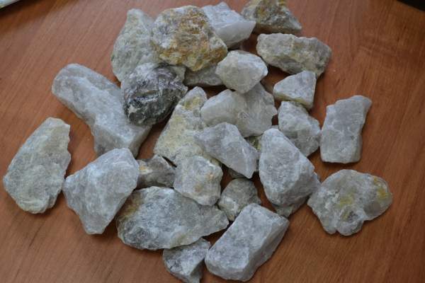 Кварцевый песок (дробленый кварц) фракция 20-40