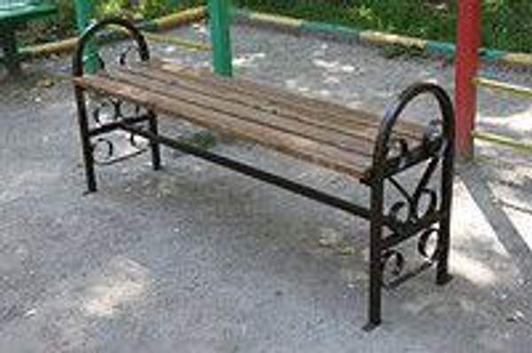 Лавка садовая с фигурными подлокотниками