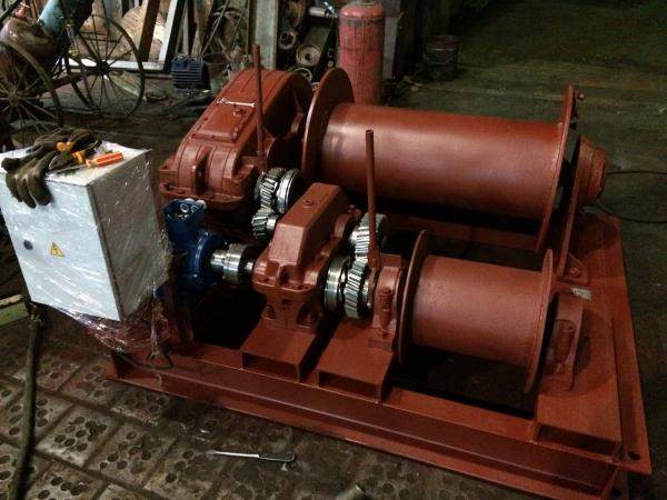 Лебедка электрическая маневровая ТЛ-8Б