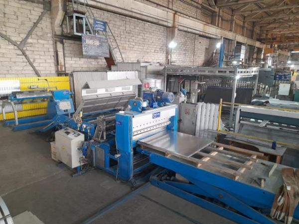 Линия продольно-поперечного роспуска металла толщиной 0,4 – 1,5 мм и шириной 300 – 1500 мм