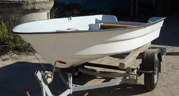 Лодка моторная стеклопластиковая (рыбацкая) «FINNSPORT 400 рыбак»