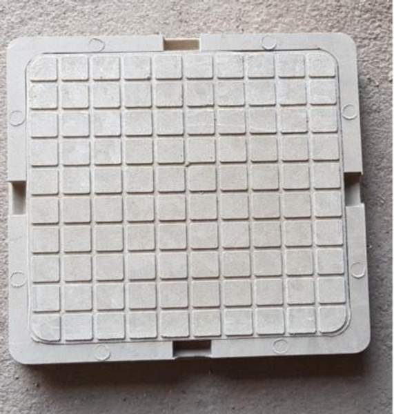 Люк полимерно-песчаный малый квадратный - серый