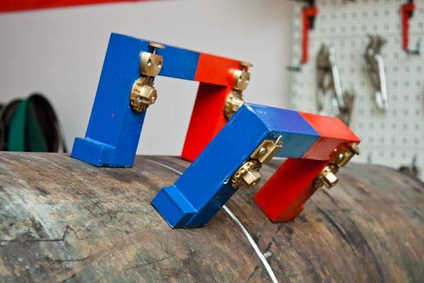 Магнит компенсационный регулируемый МКР-1