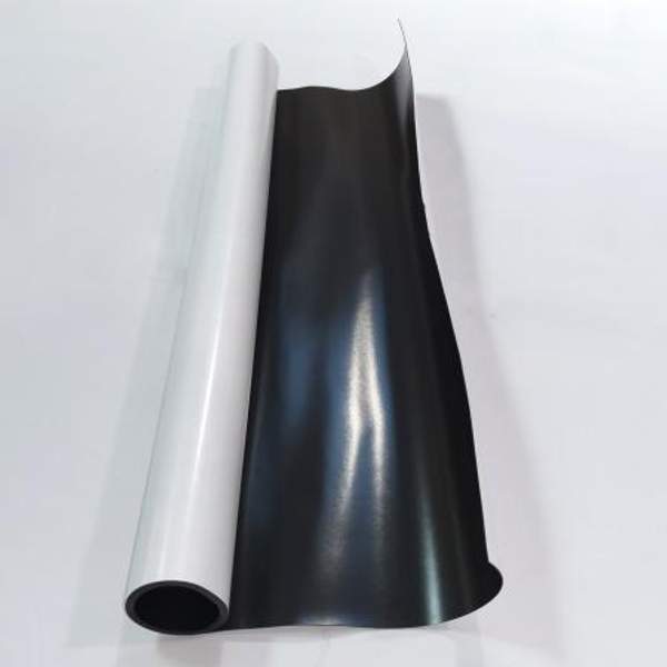 Магнитный винил толщиной 0.7 мм с клеем (1 метр)