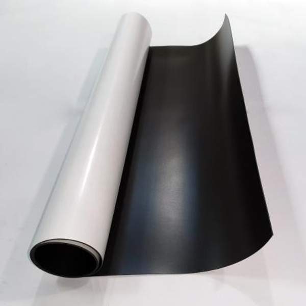 Магнитный винил толщиной 0.9 мм с клеем (1 метр)