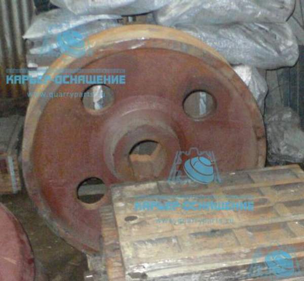 Маховик 482540800400 щековой дробилки СМ-741