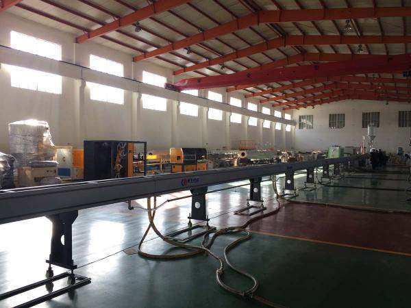 Машина для производства труб PE-RT используют для системы тёплых полов.