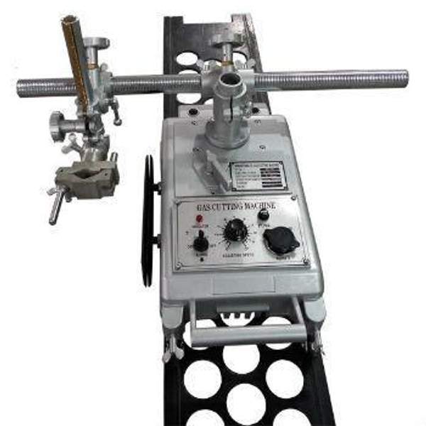 Машина для резки листов CG-30 I