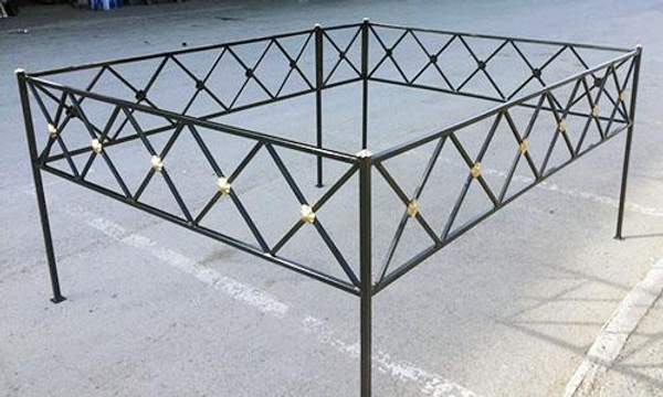 Металлическая оградка №88 - изготовим по вашим размерам