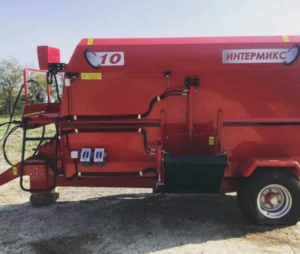 Миксер-кормораздатчик горизонтальный двухшнековый МК 14 Г