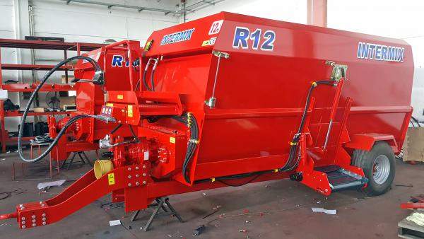 Миксер-кормораздатчик горизонтальный двухшнековый МК 20 Г